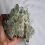 سنگ کریستال کوارتز دکوری سفید و سبز و قرمز 650 گرمی