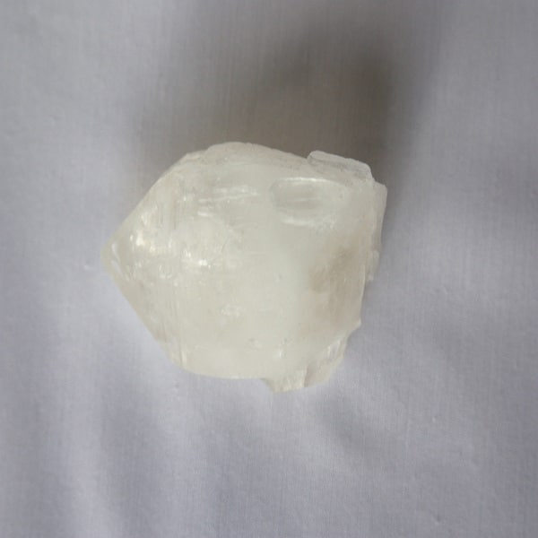 سنگ کریستال کوارتز دکوری سفید 116 گرمی