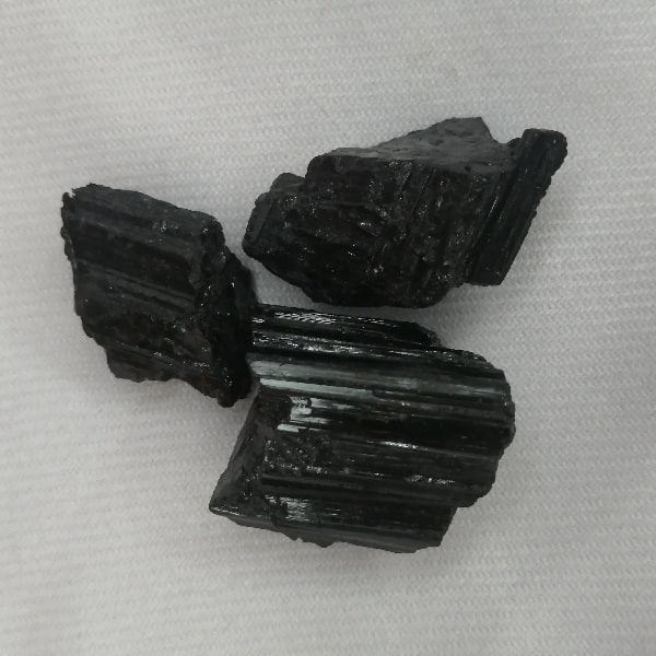 سنگ تورمالین سیاه 36 گرم