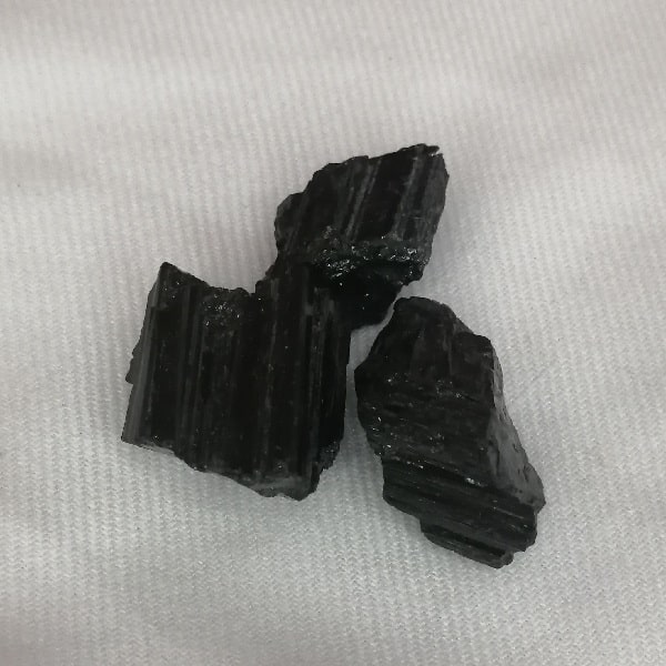 سنگ تورمالین سیاه 36 گرم