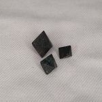 سنگ بلور مگنتیت سیاه 10 گرم